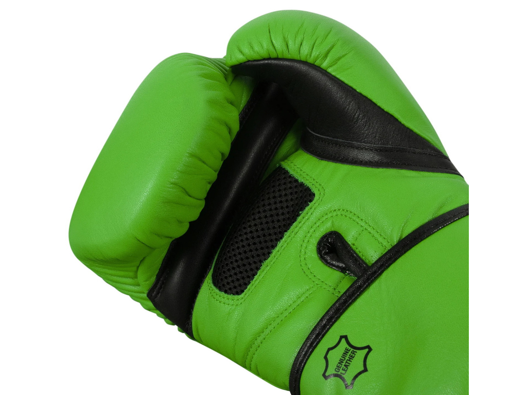 Тренувальні рукавички TITLE Boxing Dauntless Training Gloves