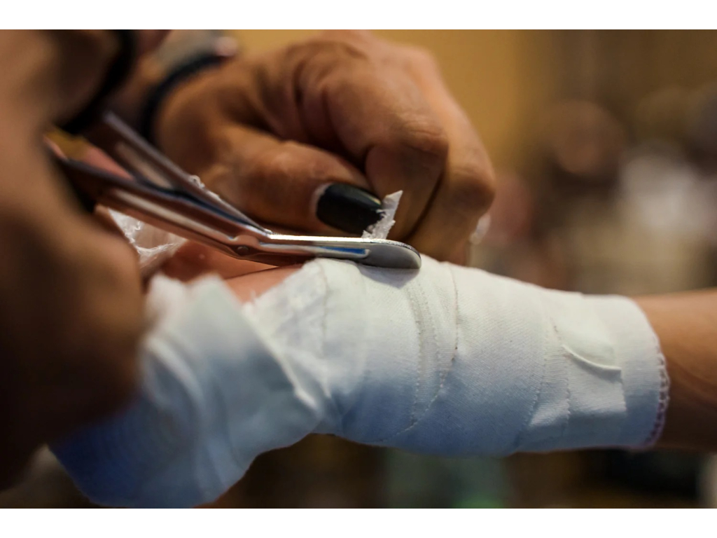 Тейпи (лейкопластир для тейпування) TITLE Boxing Made in the USA 1 Tape