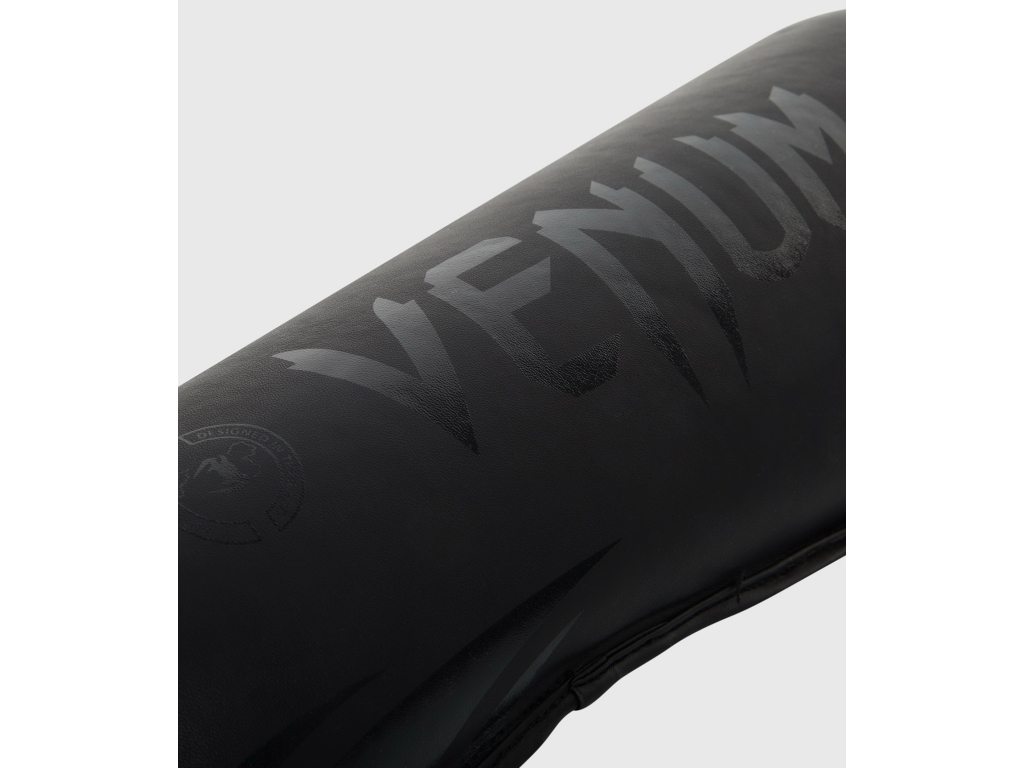 Захист ніг VENUM Challenger Standup Shinguards