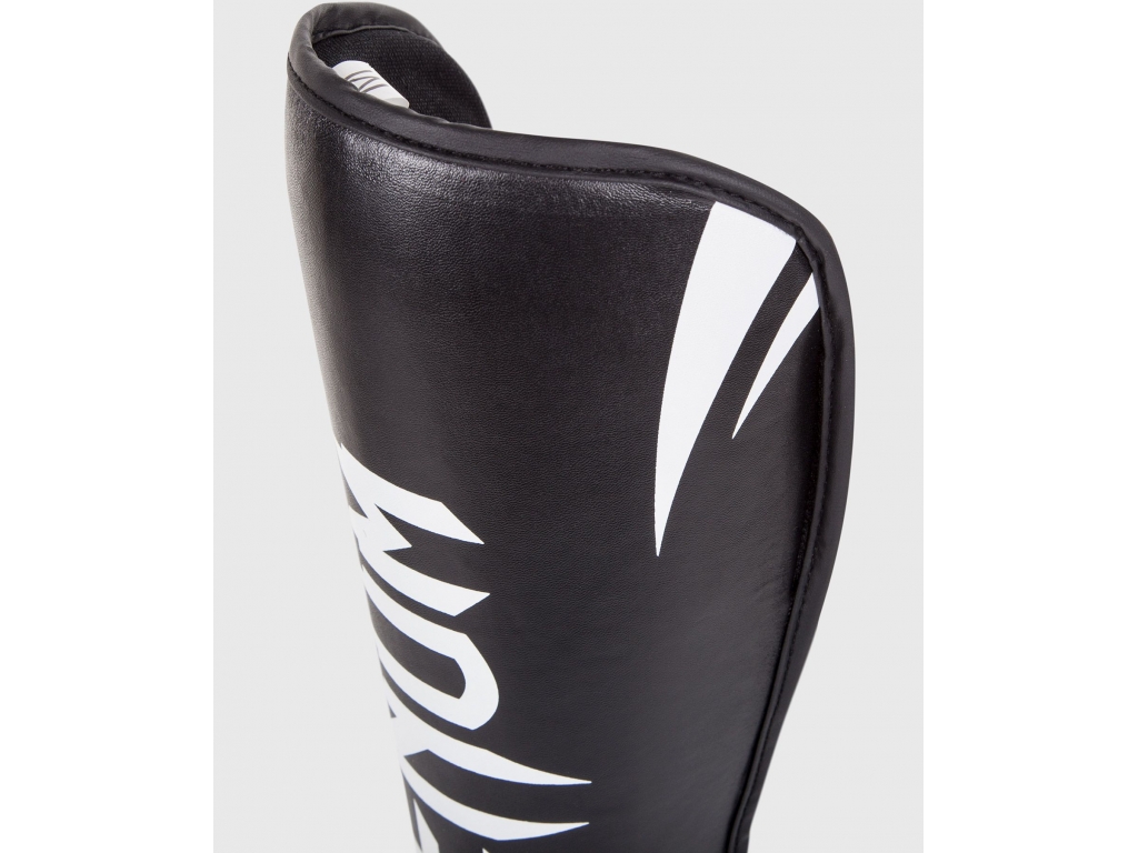 Захист ніг VENUM Challenger Standup Shinguards