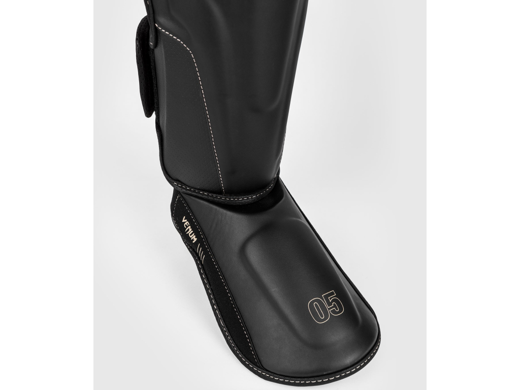 Захист ніг VENUM Impact Evo Shinguards