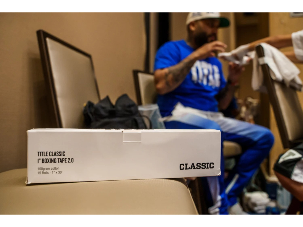 Тейпи (лейкопластир для тейпування) TITLE Classic 1-inch Boxing Tape 2.0