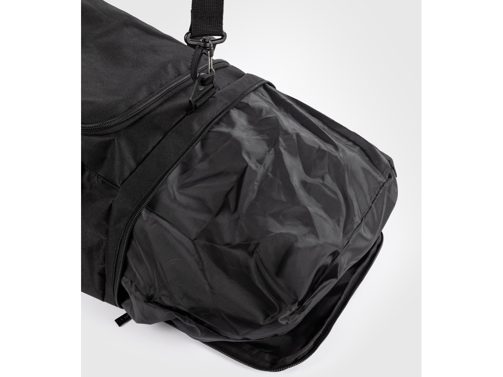Сумка VENUM Essential Sports Bag