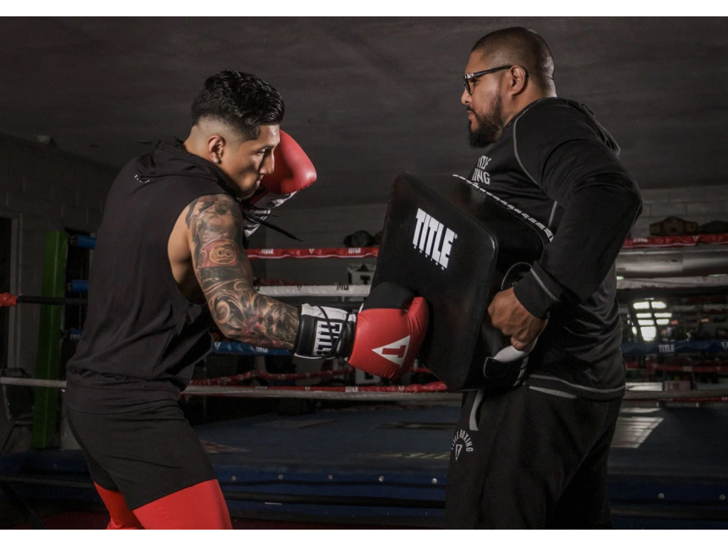 Маківара TITLE Boxing Square Punch & Kick Shield