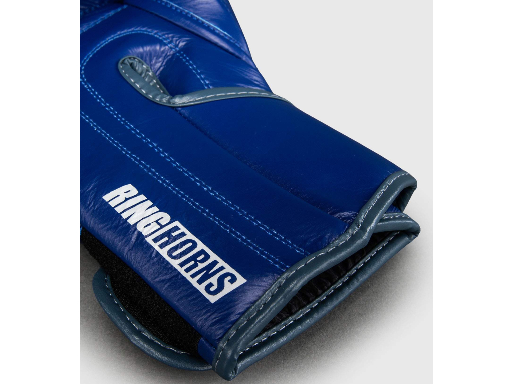 Рукавички тренувальні RINGHORNS Charger by Venum Boxing Gloves