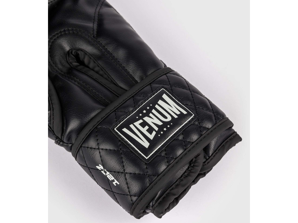 Рукавички боксерські VENUM Impact Classic Boxing Gloves