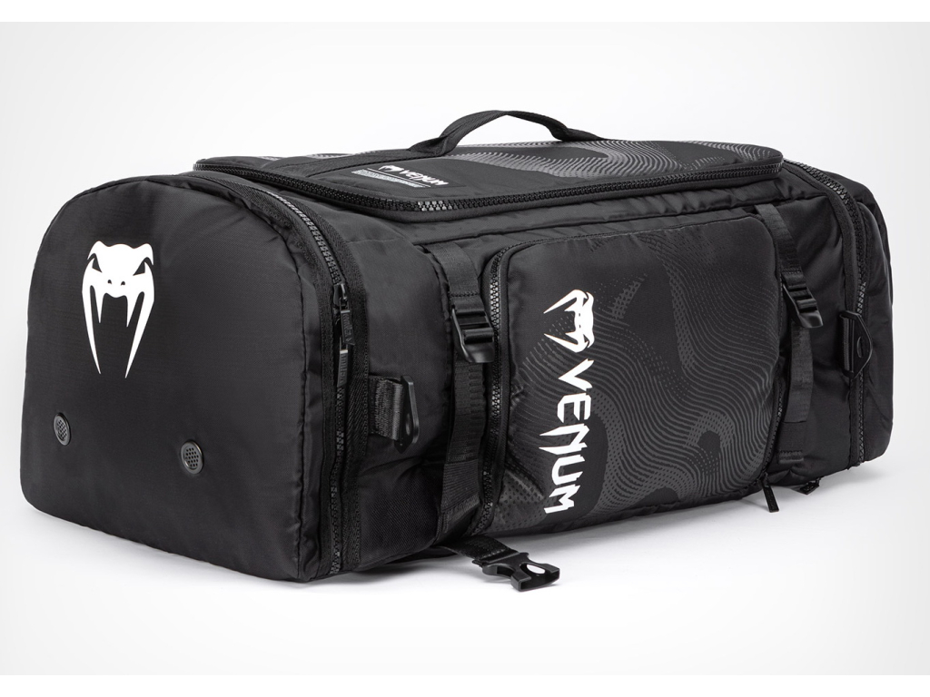 Сумка-рюкзак VENUM Shockwave Convertible Sports